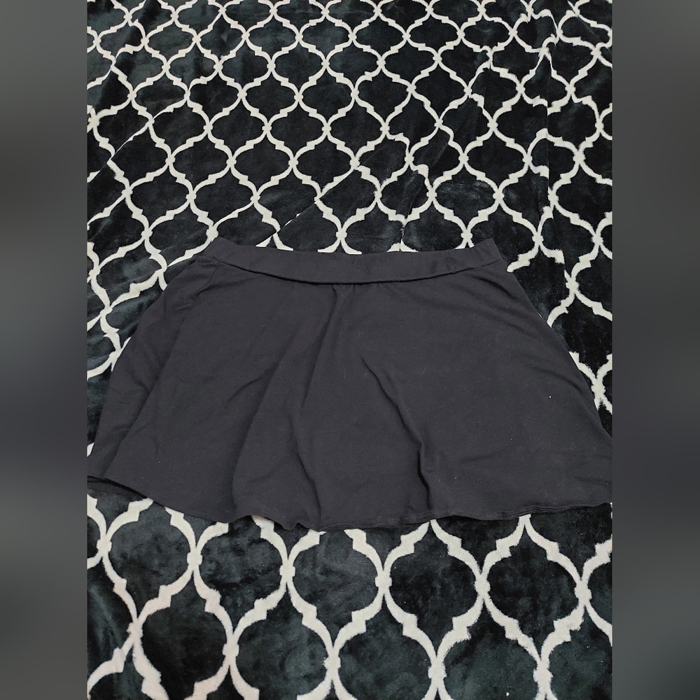 TOTAL GIRL PLUS black skort size 20.5